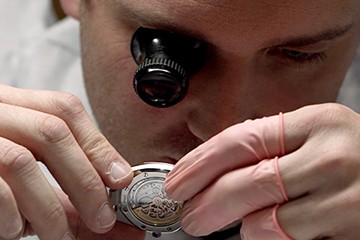 南昌劳力士手表不走了维修价格