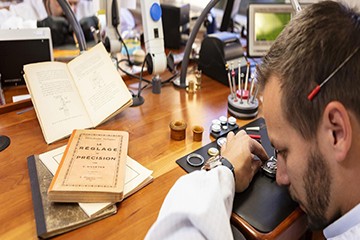 南昌劳力士石英表分针不走